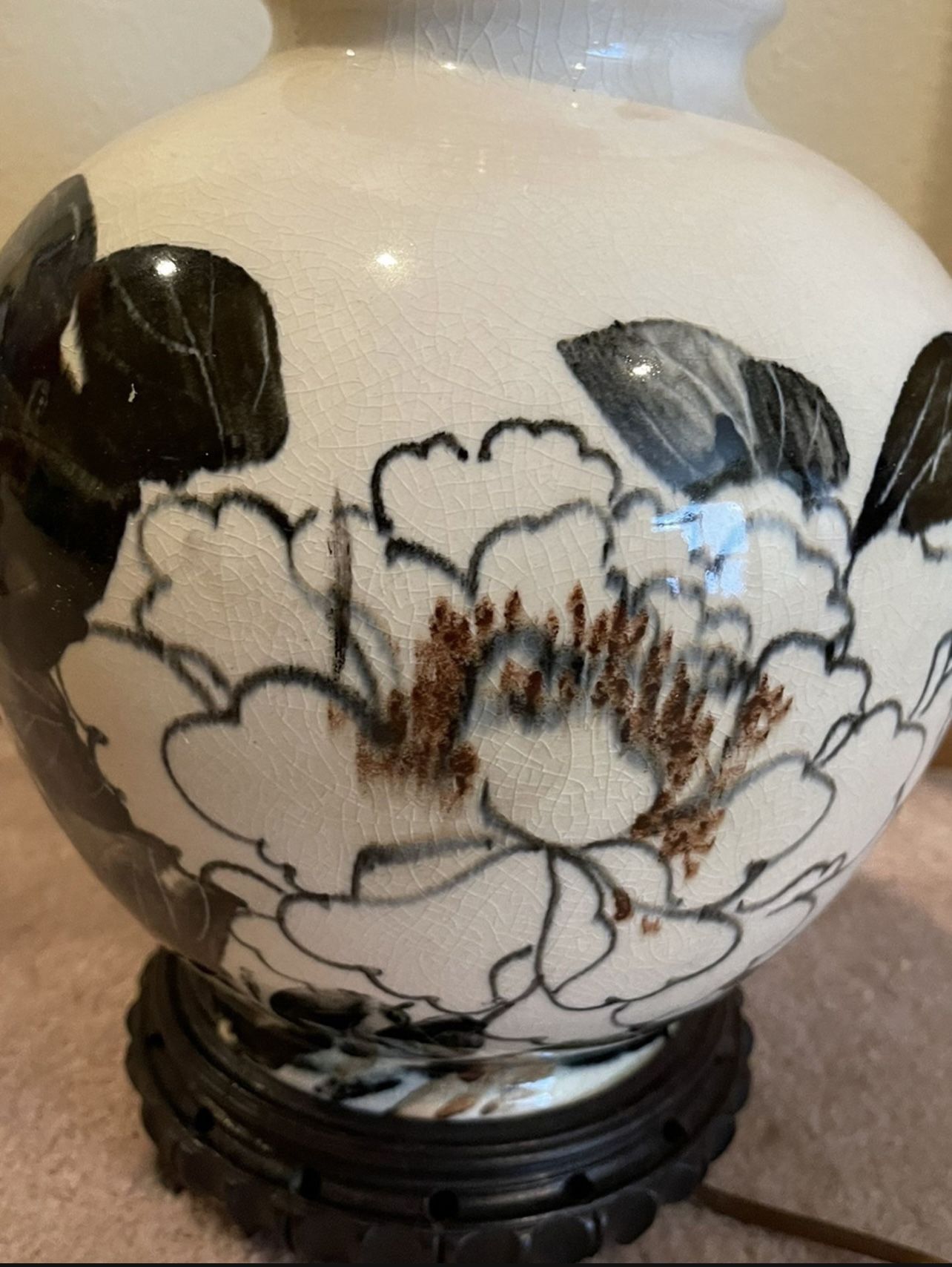 VINTAGE ASIAN TABLE LAMP EXCELLENT CONDITION