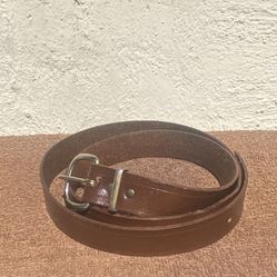 Vintage Brown Leather Belt .