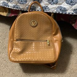 Vera Backpack 