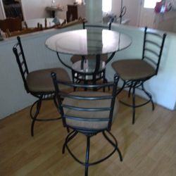  Table And Chairs