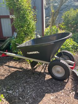 NEW HUSKY WHEELBARROW