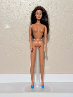 Teresa Unclothed from Vintage 1995 Mattel “Pretty Hearts Barbie – Teresa #14475”