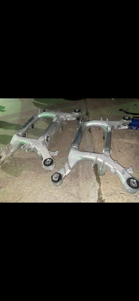 2023 Bmw X6 Rear Subframe 