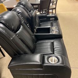 Power Electric Reclining Couch!