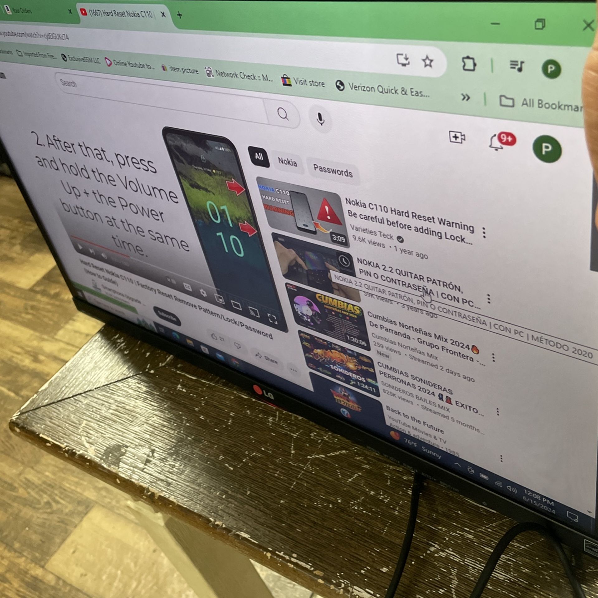 LG Flatron 27” IPS Monitor 1600x900 $85