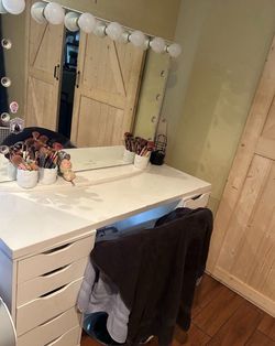 Impressions vanity mirror