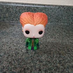 Funko Pop: Disney: Hocus Pocus - winifred W/ Magic (Must Pick Up