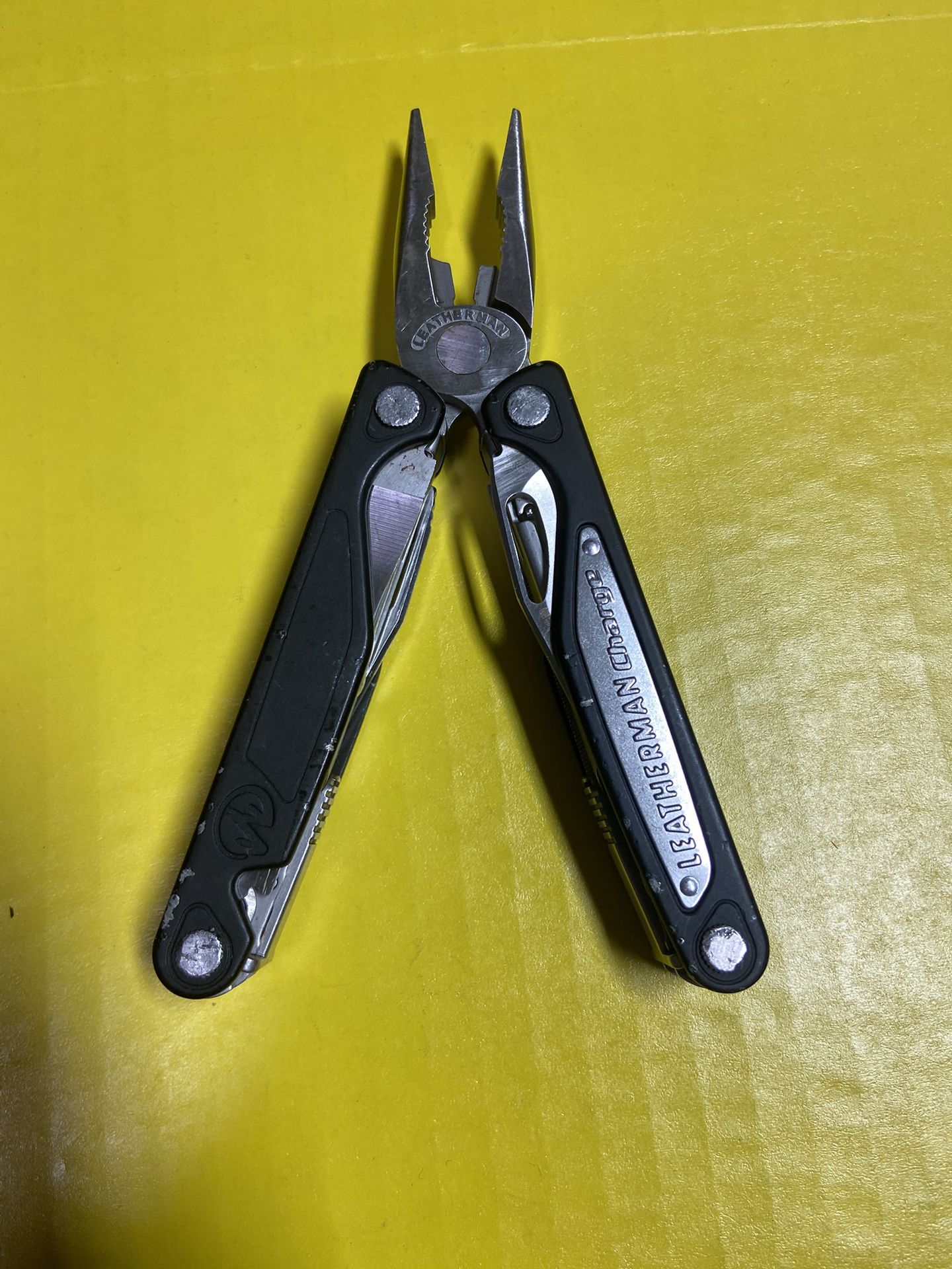 Leatherman Charge Multi-tool 154CM blade