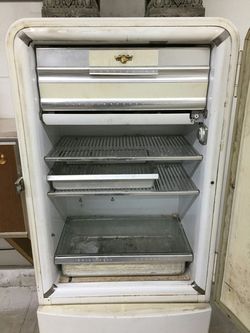 Vintage 1948 Frigidaire/GM DeLuxe Refrigerator for Sale in