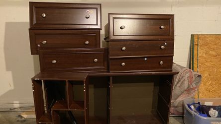 Brown Wooden Dresser Set