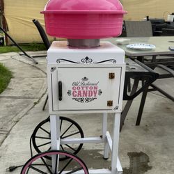 Nostalgia Old Fashioned Cotton Candy Machine 