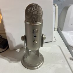 Microphone 🎙 