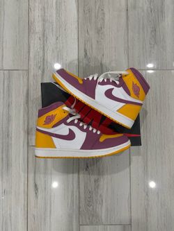 Air Jordan 1 Mid High-Top Sneakers
