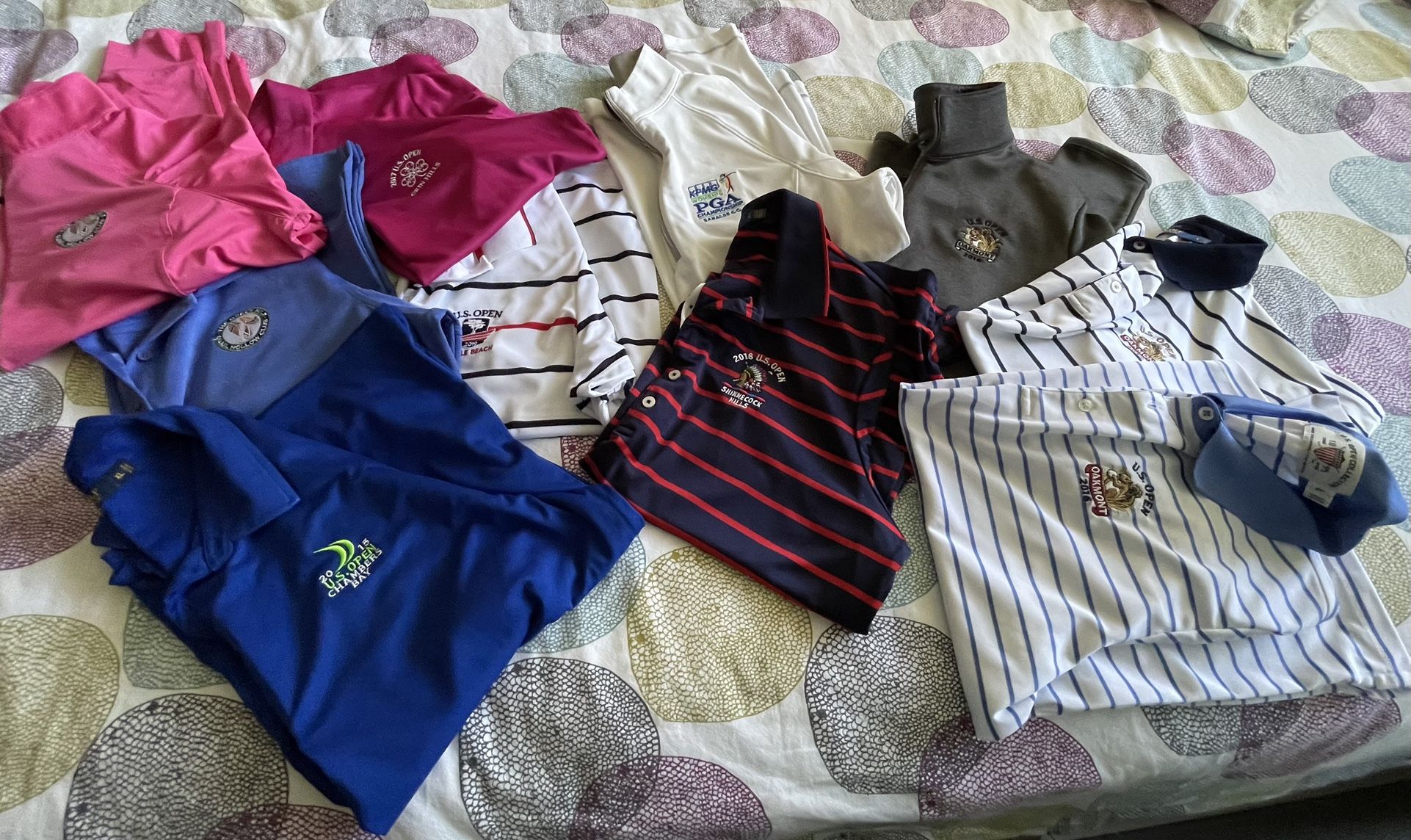 Women’s Logoed Golf Wear