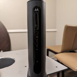 MOTOROLA Cable Modem With Wifi Router 