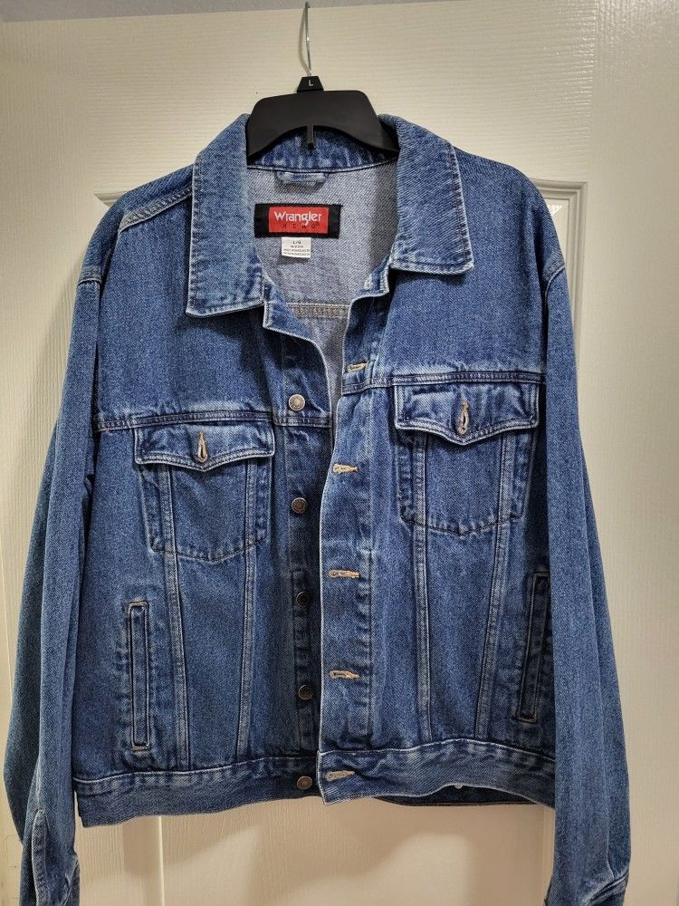 Men's Hero Denim Wrangler Jacket Size LARGE