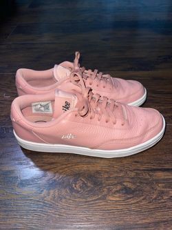 Gently used Women’s Nikes