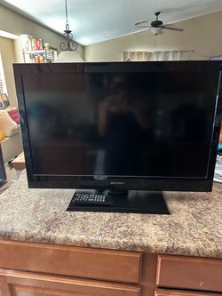 Emerson 32” flat screen w/remote