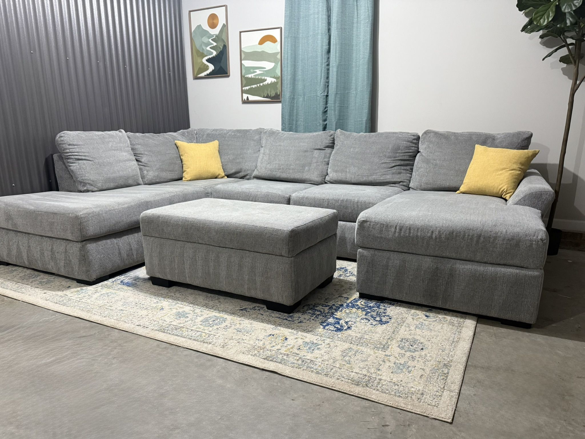 Gray Sectional Couch w/ Storage Ottoman, Delivery Available