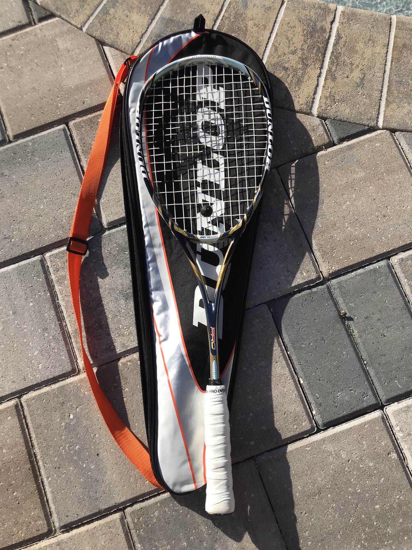 Dunlop AeroGel Pro Squash Racquet With bag