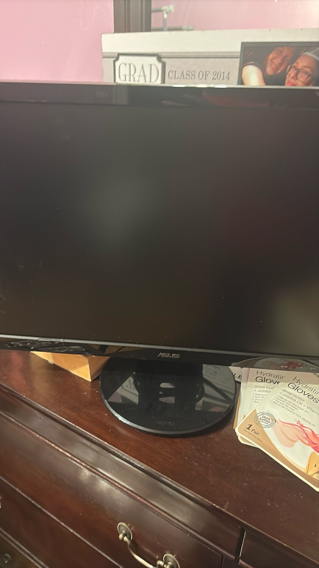 TV or computer screen