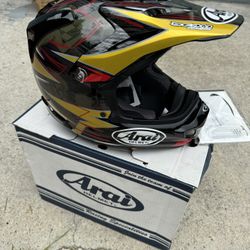 Arai VX-PRO4 Size SMALL