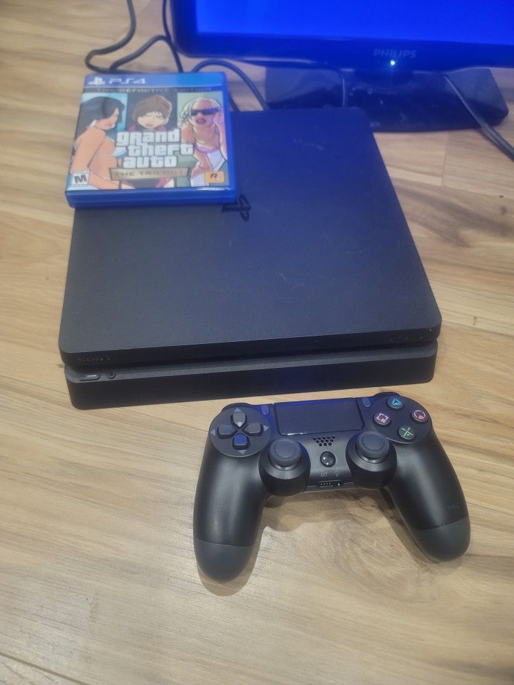 PLAYSTATION 4 SLIM WITH GTA TRILOGY 100% 