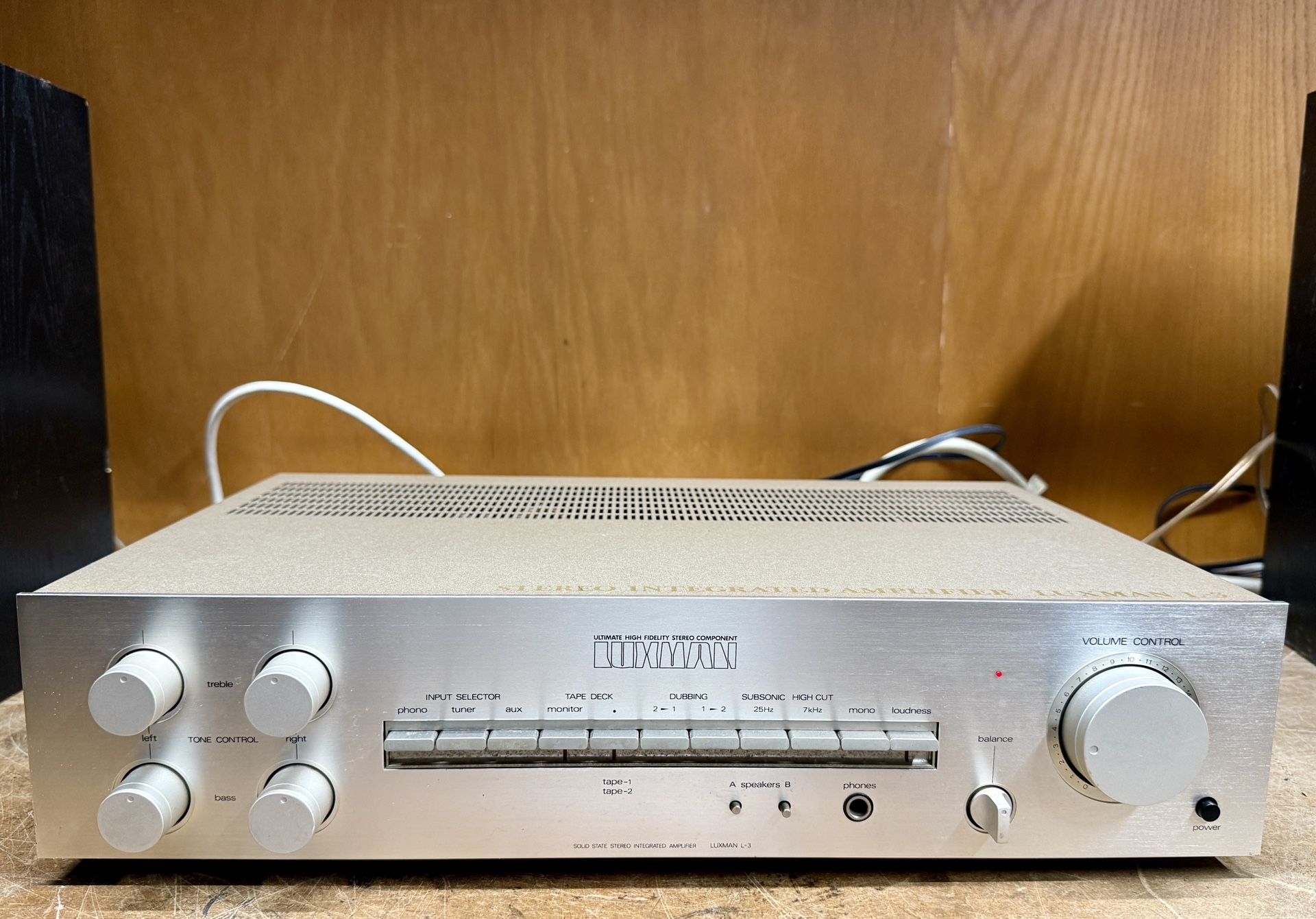 LUXMAN STEREO INTEGRATED AMPLIFIER MODEL L-3 