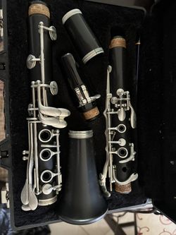 Student Clarinet With Vandoren Mouthpiece