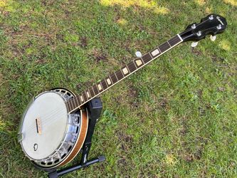 Epiphone 5 string banjo w/hard case