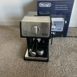 De'Longhi A-3220-RMB Espresso Cappuccino Maker Manual Frother,