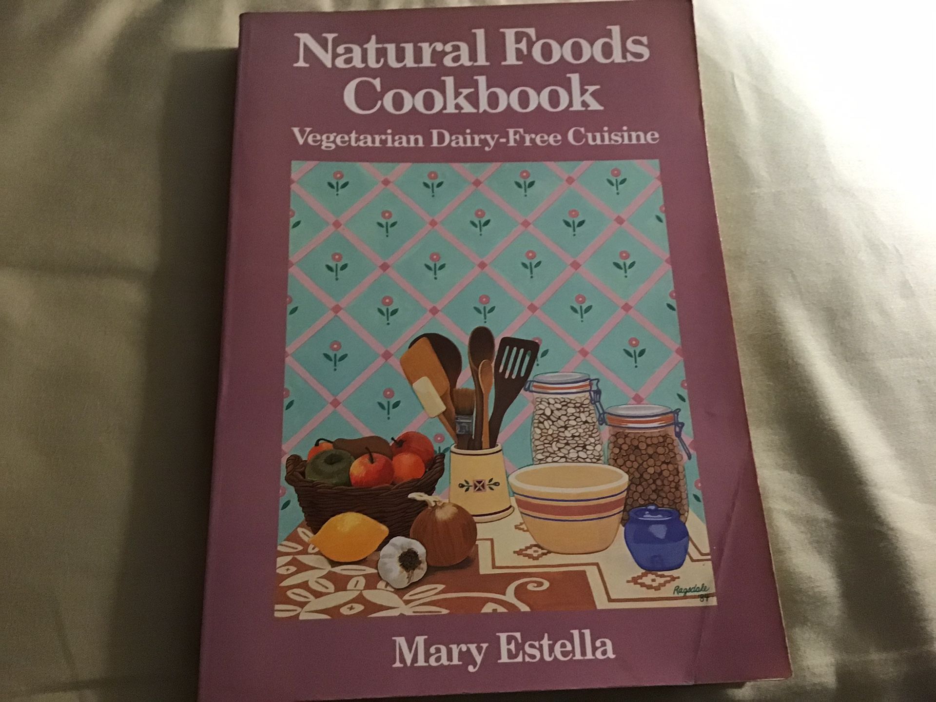 Vegetarian Natural Foods Cookbook