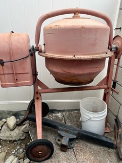 Cement mixer