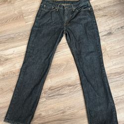 Levi’s 514 33x32