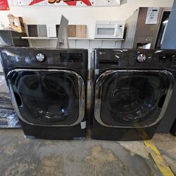 LG washer and dryer set 5.2 cu. ft.