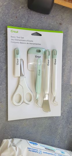 Cricut Tools and Materials
