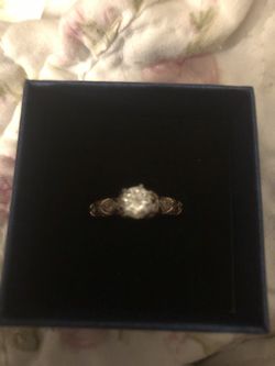 Brand new rose gold with cubic zirconia stone size 8 ring