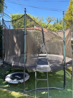 Trampoline