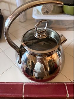 Tea pot