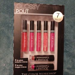 New  5 Lip Gloss And 2 Lip Stick. $8
