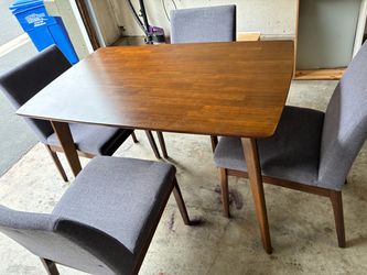 Mid-Century Dining Table with 4 Chairs