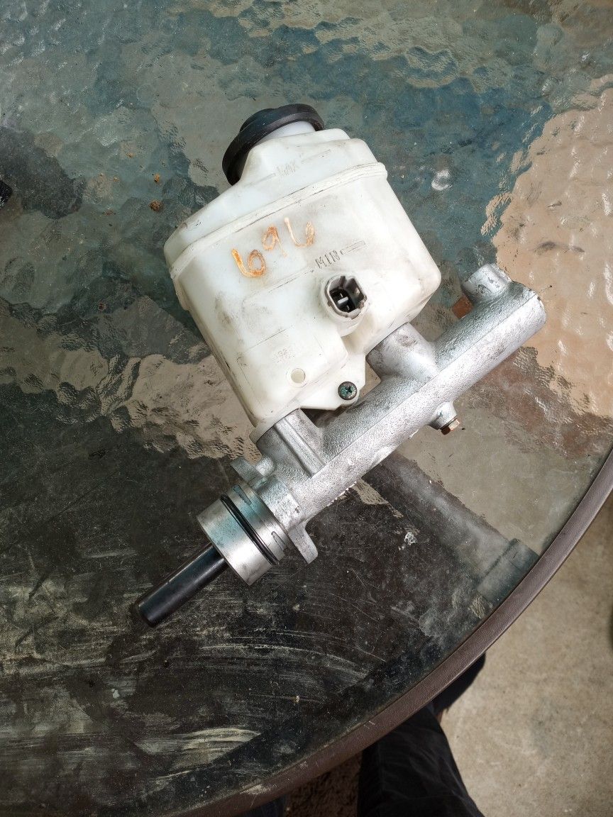 Break Master Cylinder