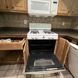 Free: Gas White Range, Still Works!  