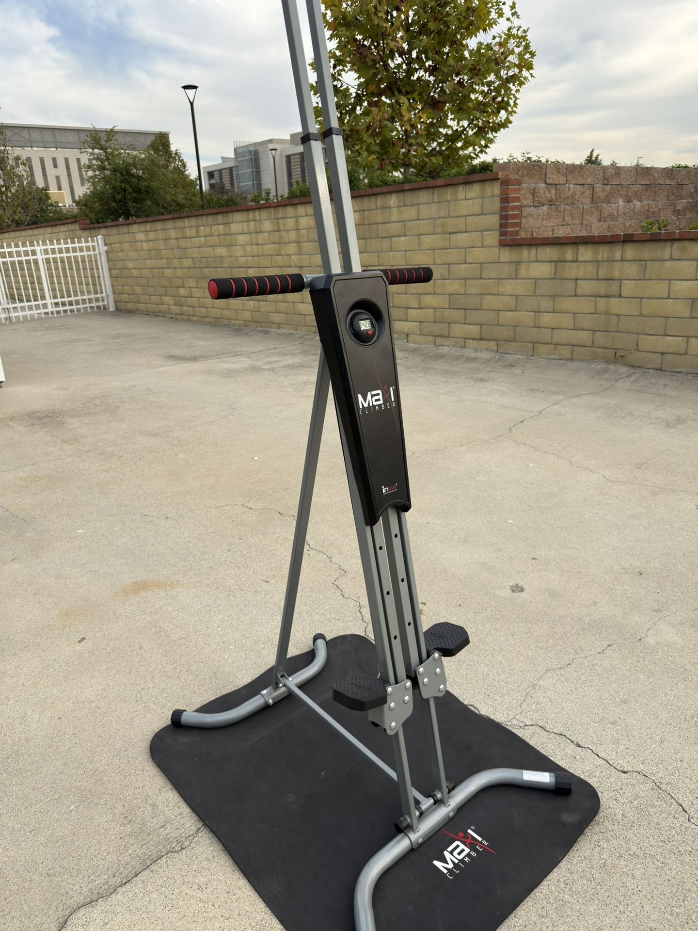 MaxiClimber Classic Vertical Resistance Climber and Cardio Exercise System