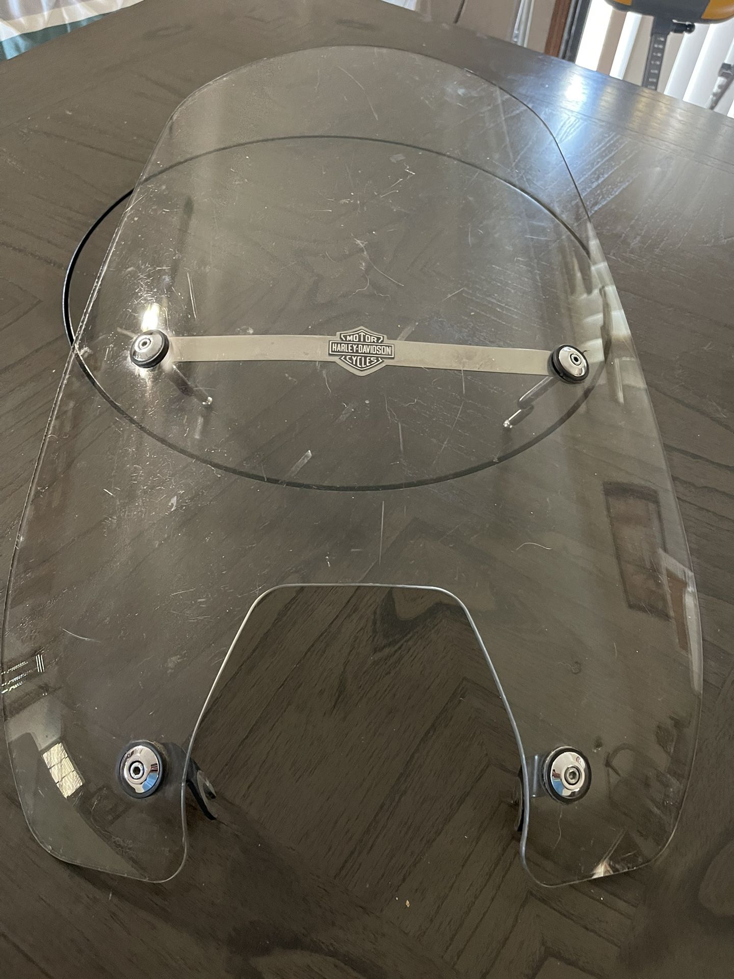 Harley-Davidson Tinted Compact Windshield DOT 202 AS6 M19