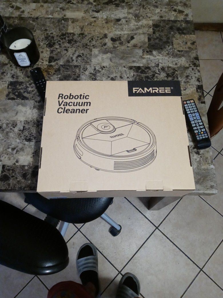 Robotic Vacuum Cleaner New  Dos Por $150 Nuevas En Caja  Trabajan Con Wi-fi También Muy Buenas Están  Nuevas 