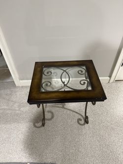 GLASS TOP COFFEE TABLE