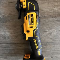 ATOMIC 20V MAX Cordless Brushless Oscillating Multi Tool (Tool Only) 