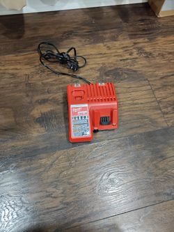 Like New Milwaukee Charger