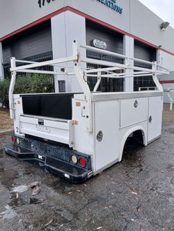 Utility Body Royal w/Rack and Installation